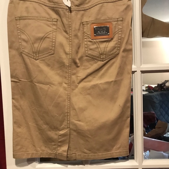 Dolce & Gabanna skirt - Picture 2 of 4